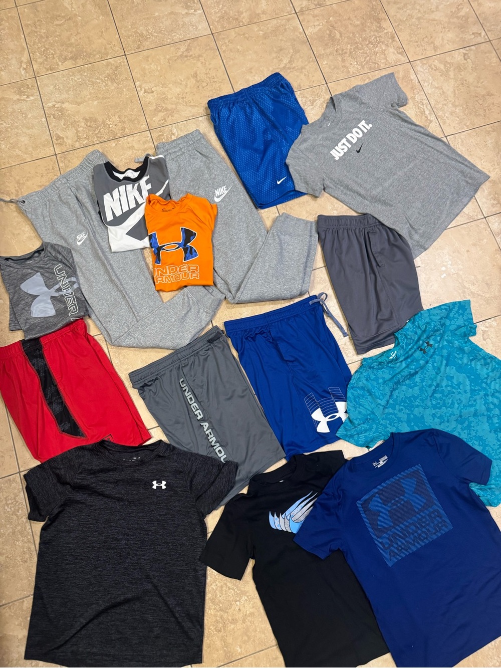 NIKE BOYS  Athletic Set NIKE /UNDER ARMOUR Brand only Athletic Sets Youth